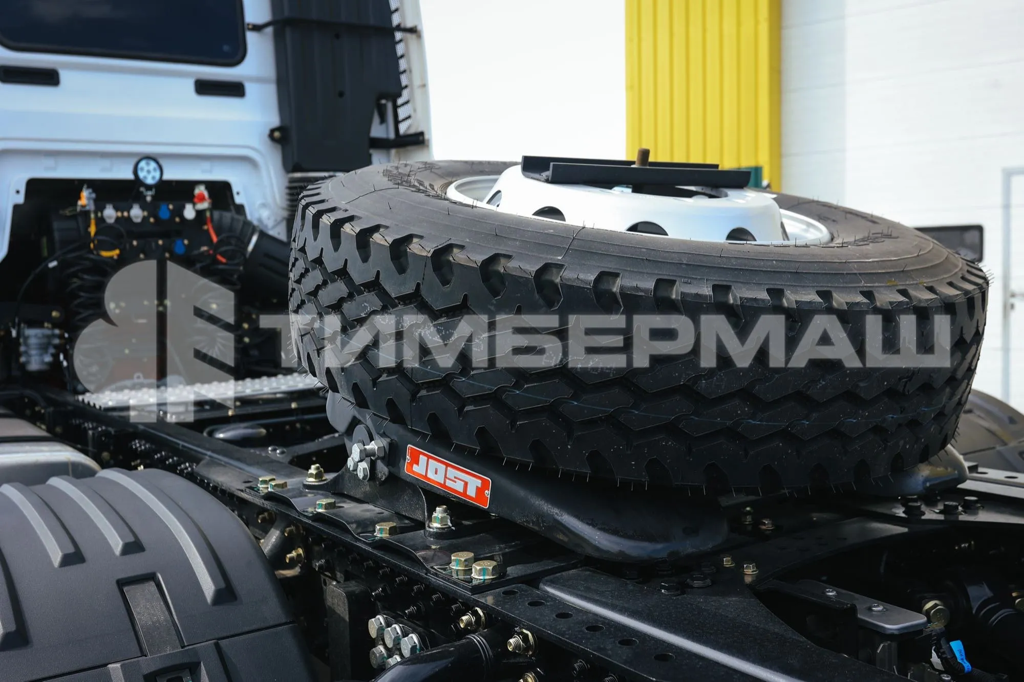 Седельный тягач SANY D525A 6x4 фото 12